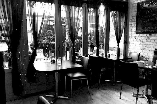 Gallery The House Finchley - Italian and Mediterranen, Restaurant and Cafe